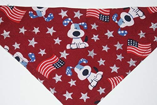 Кърпа за кучета Над Яката Patriotic Pups/Бордо дизайн (Средно)